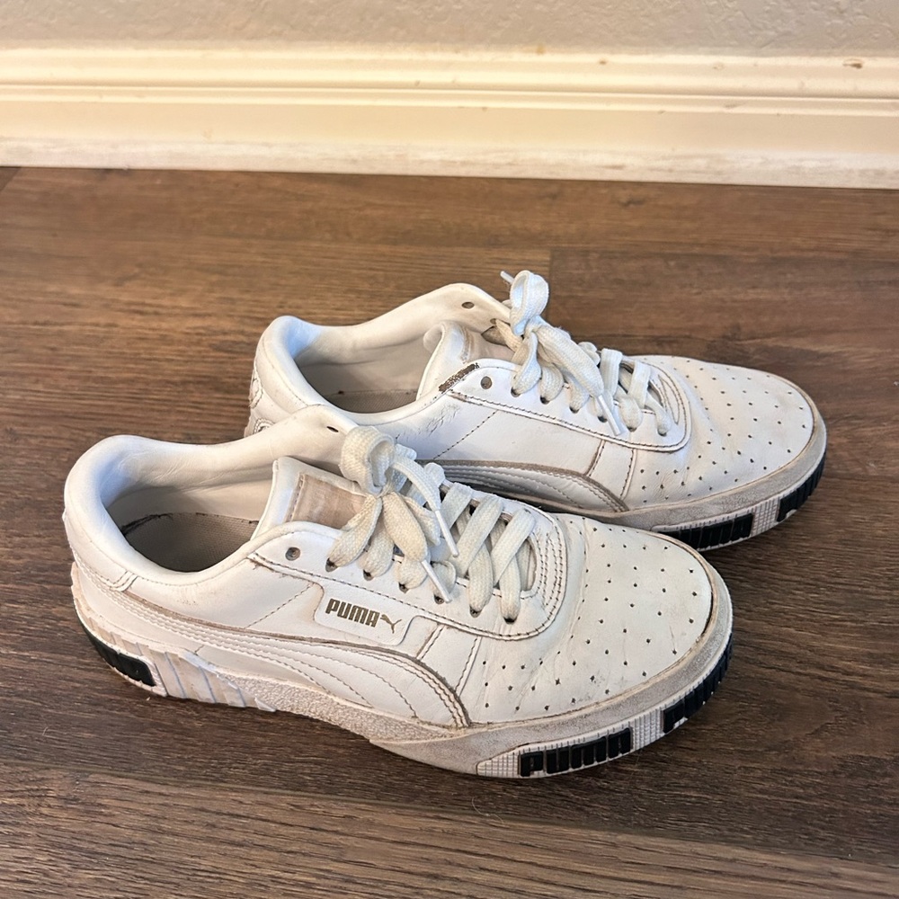 Puma White and Black Casual Sneakers